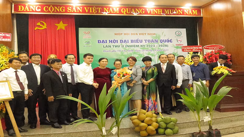 Ban Chấp hành Hiệp hội Dừa Việt Nam nhiệm kỳ 2023-2028 ra mắt Ban Chấp hành Hiệp hội Dừa Việt Nam nhiệm kỳ 2023-2028 ra mắt