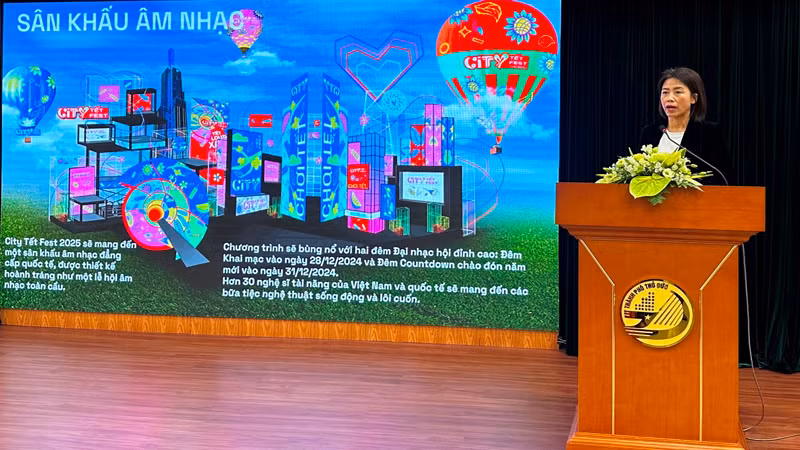 Đại diện Vietnam Brand Purpose giới thiệu một số nội dung đặc sắc của City Tết Fest Thủ Đức 2025.