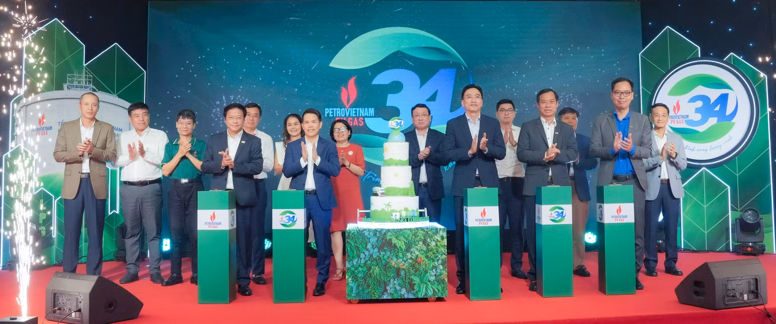 Chúc mừng PV GAS 34 năm xây dựng và phát triển.