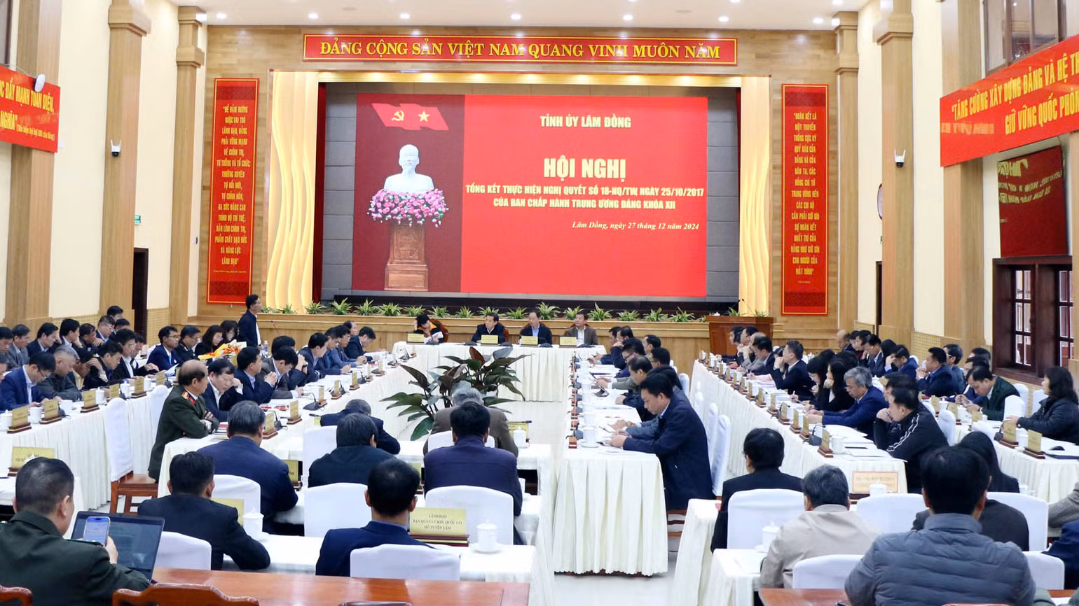 Tỉnh ủy Lâm Đồng tổ chức Hội nghị tổng kết thực hiện Nghị quyết số 18 của Ban Chấp hành Trung ương Đảng, khóa XII