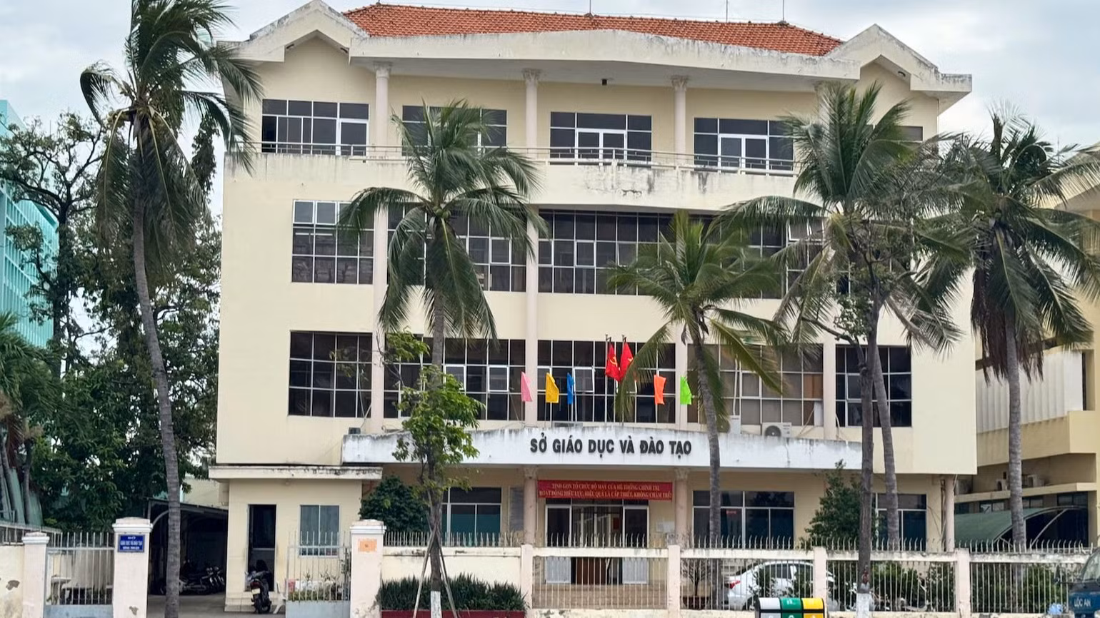 Nguyên Giám đốc Sở Giáo dục và Đào tạo tỉnh Bình Thuận bị khởi tố Nguyên Giám đốc Sở Giáo dục và Đào tạo tỉnh Bình Thuận bị khởi tố