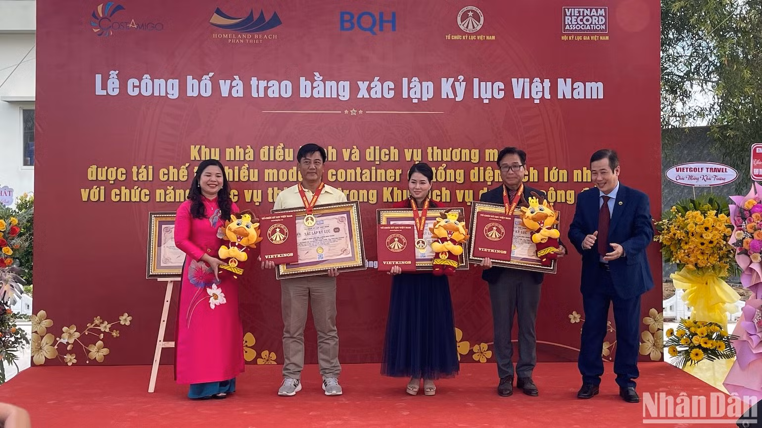 Công bố xác lập kỷ lục cho khu du lịch.