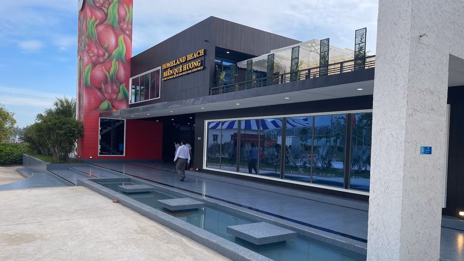 Nhà điều hành được làm từ container nhằm bảo vệ môi trường.