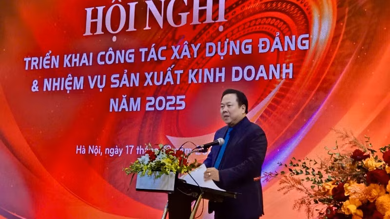 Đồng chí Nguyễn Hoàng Anh, Ủy viên Trung ương Đảng, Chủ tịch CMSC phát biểu chỉ đạo tại Hội nghị