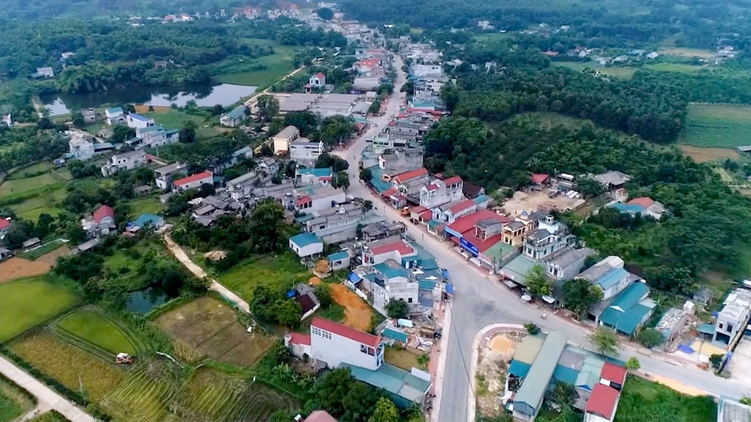Bình Xa là xã đầu tiên đạt chuẩn nông thôn mới kiểu mẫu của huyện Hàm Yên. Bình Xa là xã đầu tiên đạt chuẩn nông thôn mới kiểu mẫu của huyện Hàm Yên.