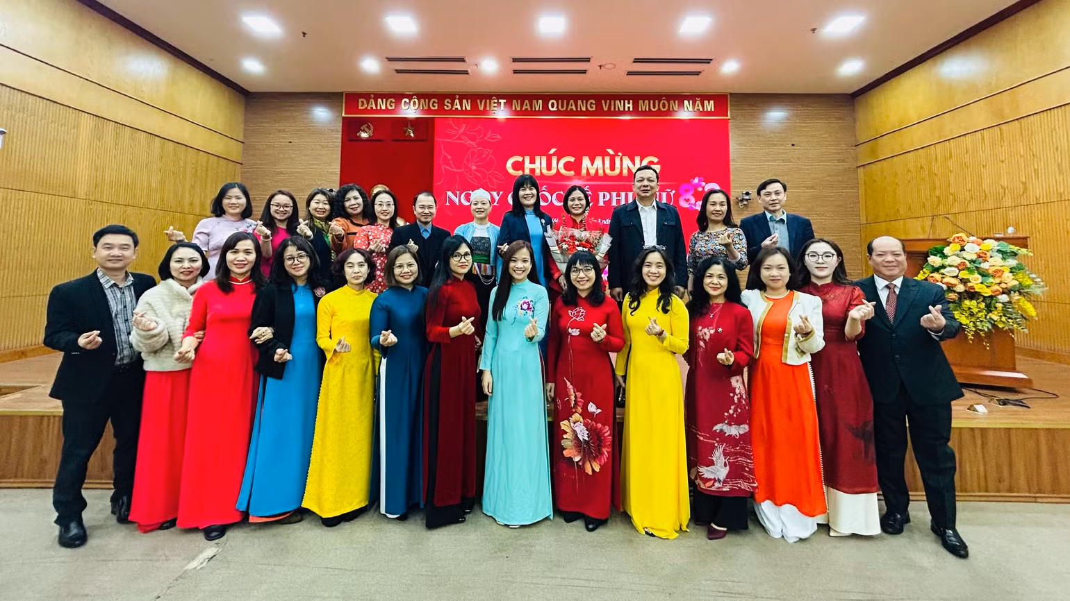 Công đoàn cơ quan Đảng ủy các cơ quan Đảng Trung ương tổ chức kỷ niệm Ngày Quốc tế Phụ nữ 8/3. Công đoàn cơ quan Đảng ủy các cơ quan Đảng Trung ương tổ chức kỷ niệm Ngày Quốc tế Phụ nữ 8/3.
