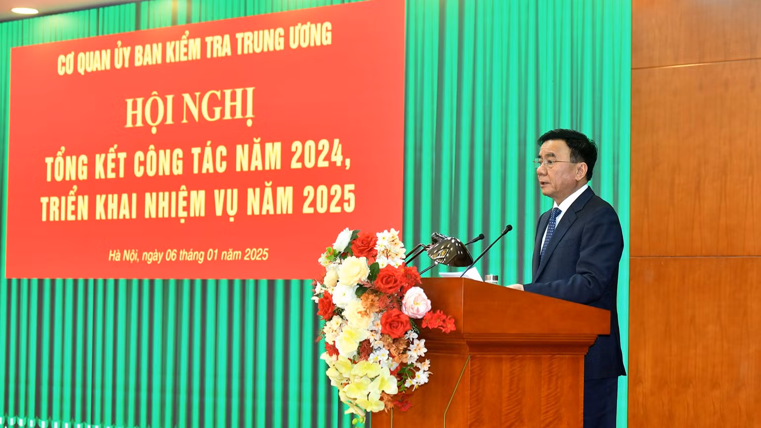 Thường trực Ban Bí thư Trần Cẩm Tú phát biểu ý kiến chỉ đạo tại hội nghị. (Ảnh: ĐĂNG KHOA)