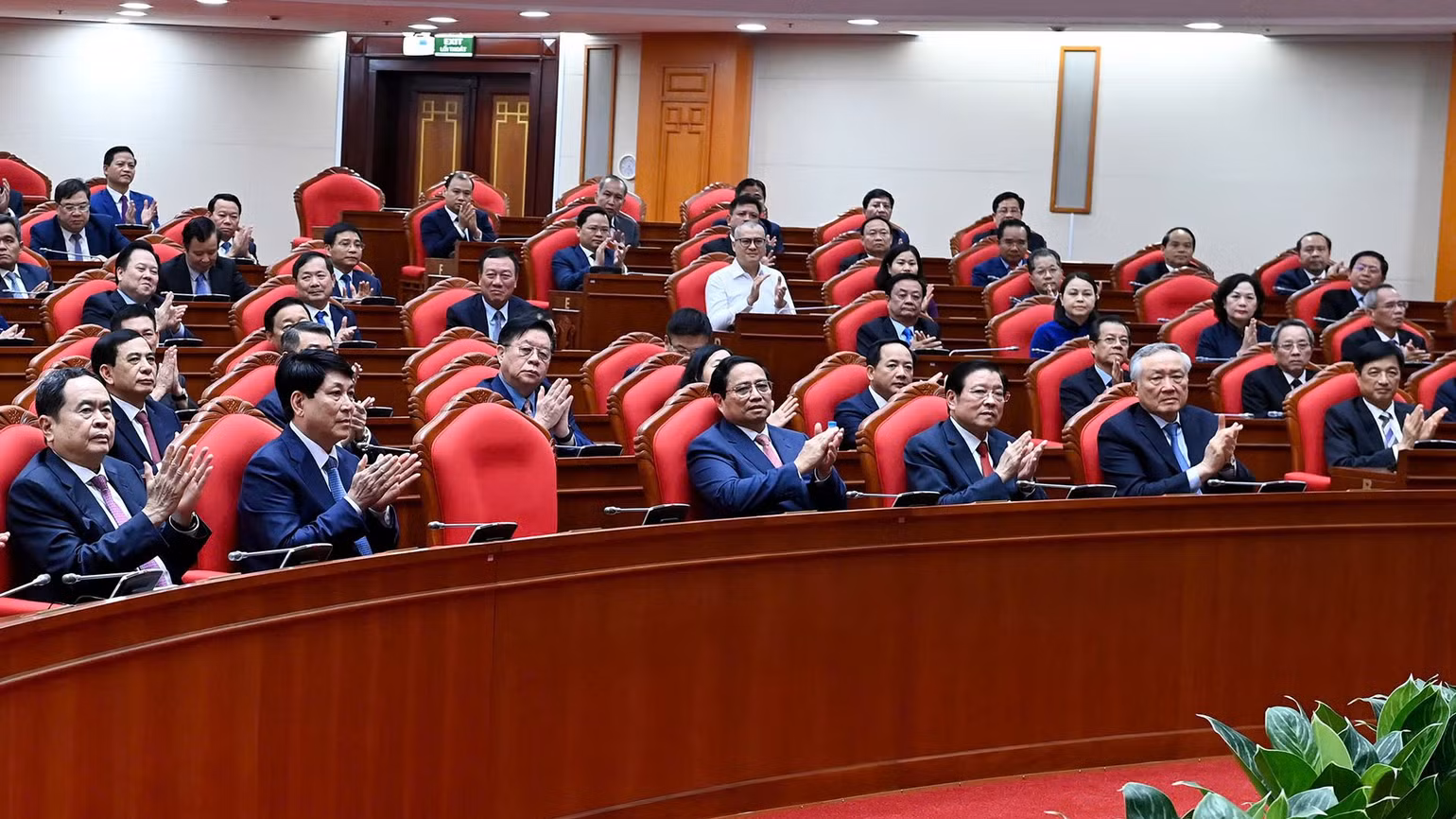 Lãnh đạo Đảng, Nhà nước và các đại biểu dự Hội nghị. (Ảnh: ĐĂNG KHOA)
