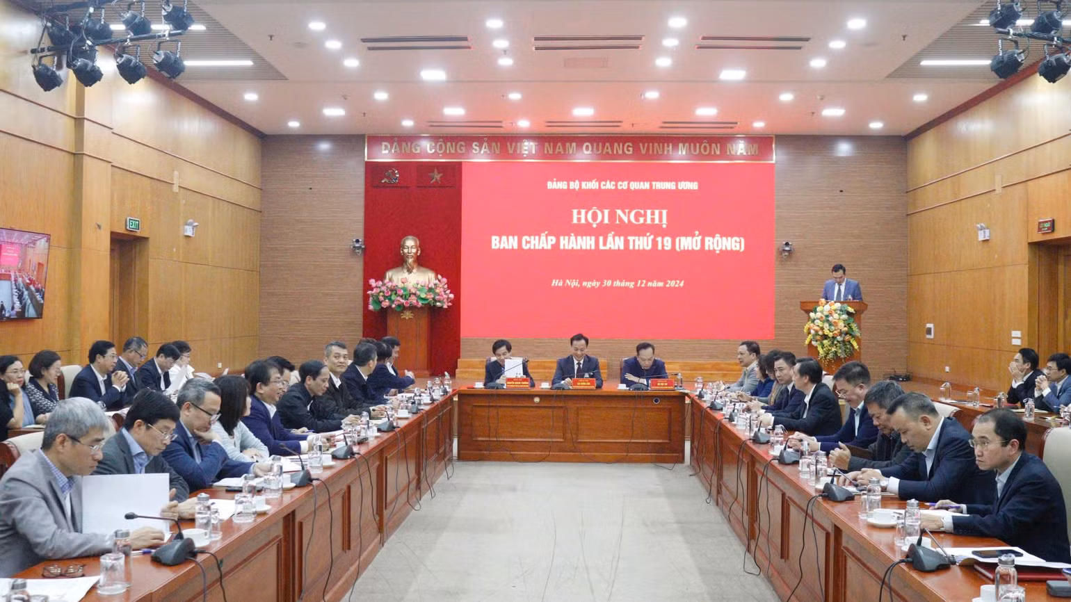 Toàn cảnh hội nghị. Toàn cảnh hội nghị.