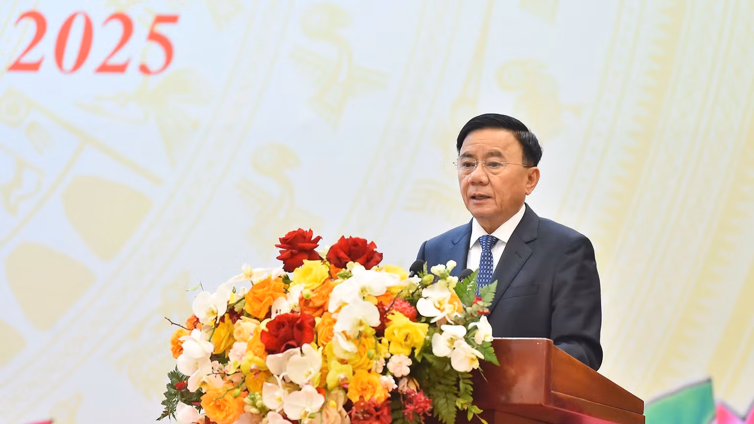 Thường trực Ban Bí thư Trần Cẩm Tú phát biểu chỉ đạo hội nghị. (Ảnh: Thủy Nguyên)