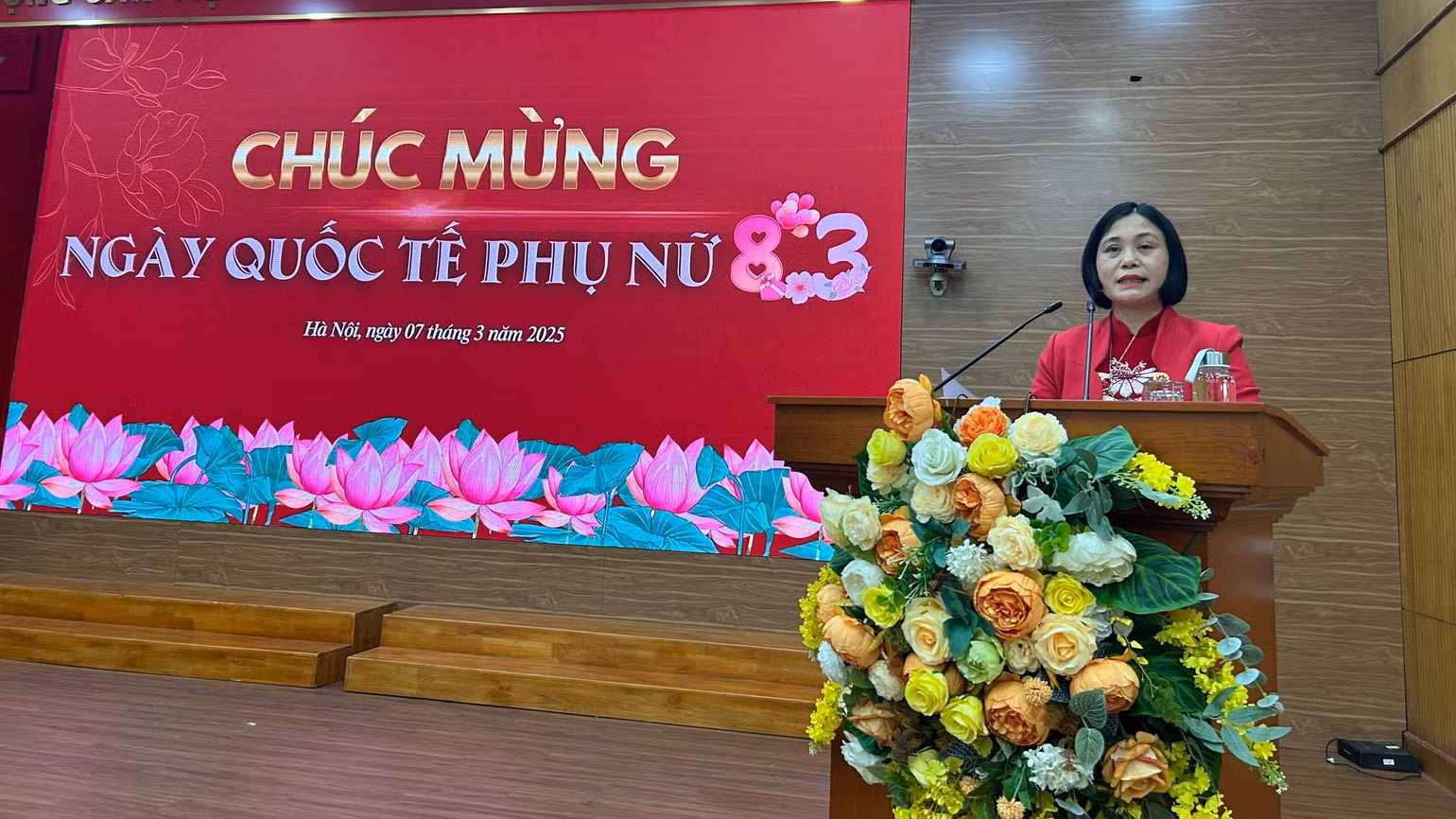 Chủ tịch Công đoàn Cơ quan Phạm Thị Vui phát biểu tại lễ ra mắt Ban Chấp hành. Chủ tịch Công đoàn Cơ quan Phạm Thị Vui phát biểu tại lễ ra mắt Ban Chấp hành.