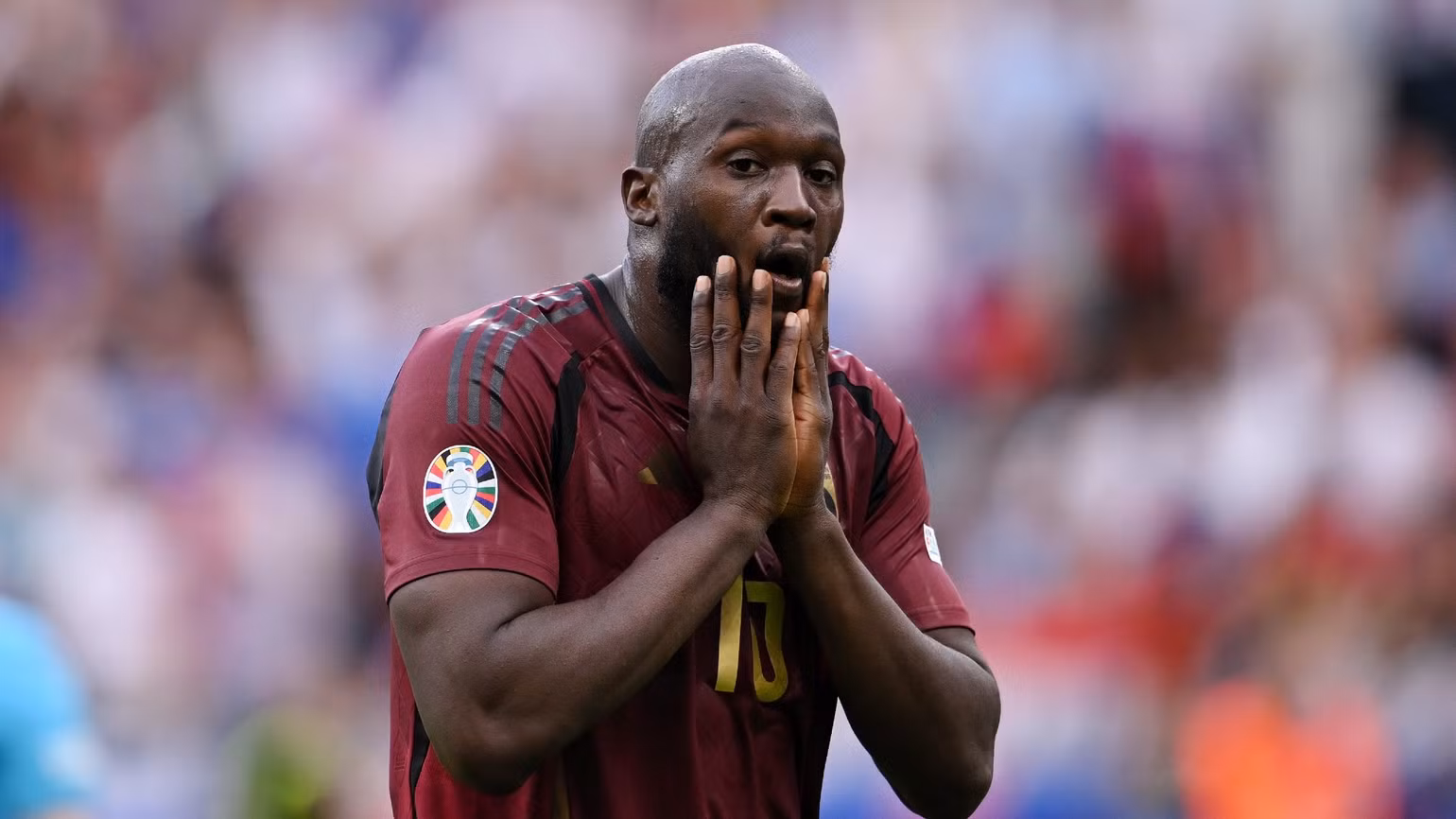 May mắn chưa mỉm cười với Romelu Lukaku. (Ảnh: Getty)