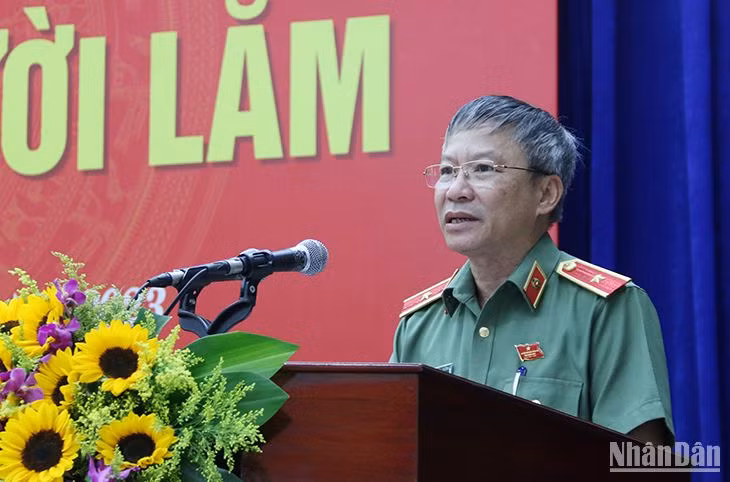Thiếu tướng Nguyễn Đức Dũng, Giám đốc Công an tỉnh Quảng Nam đề xuất một số nhiệm vụ, giải pháp trọng tâm trong công tác phòng, chống tội phạm 6 tháng cuối năm 2023. Thiếu tướng Nguyễn Đức Dũng, Giám đốc Công an tỉnh Quảng Nam đề xuất một số nhiệm vụ, giải pháp trọng tâm trong công tác phòng, chống tội phạm 6 tháng cuối năm 2023.