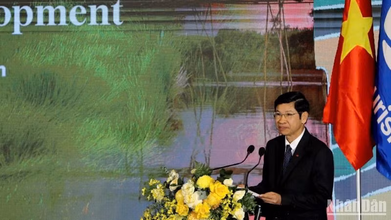 Thứ trưởng Văn hóa, Thể thao và Du lịch Hồ An Phong phát biểu tại hội nghị.