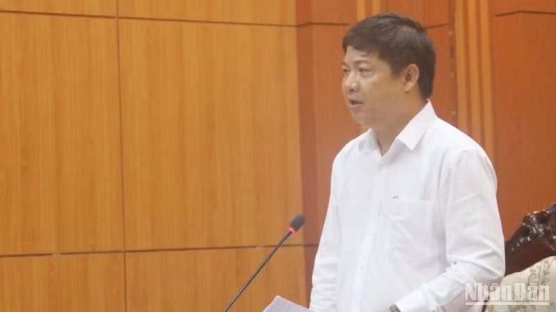 Đồng chí Lương Nguyễn Minh Triết, Ủy viên dự khuyết Trung ương Đảng, Bí thư Tỉnh ủy phát biểu tại hội nghị.