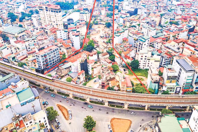 Đoạn tuyến Vành đai 2,5 nối từ đường Cầu Giấy đến khu đô thị mới Dịch Vọng, phường Cầu Giấy, Hà Nội. (Ảnh SÓNG HỮU)