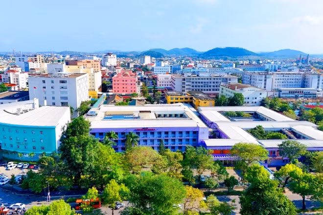Bệnh viện Trung ương Huế ngày càng khẳng định vị thế y tế chuyên sâu trên bản đồ quốc tế.