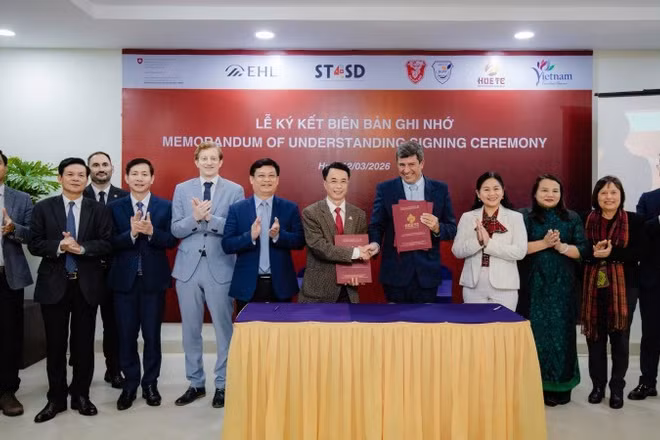 Thụy Sĩ đã ký kết biên bản ghi nhớ hợp tác với hai cơ sở đào tạo du lịch ở Huể để triển khai chương trình Đào tạo Quản trị Khách sạn cao cấp .