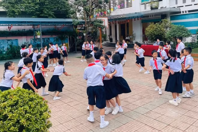 Ngành giáo dục thành phố Huế đối mặt nhiều khó khăn 