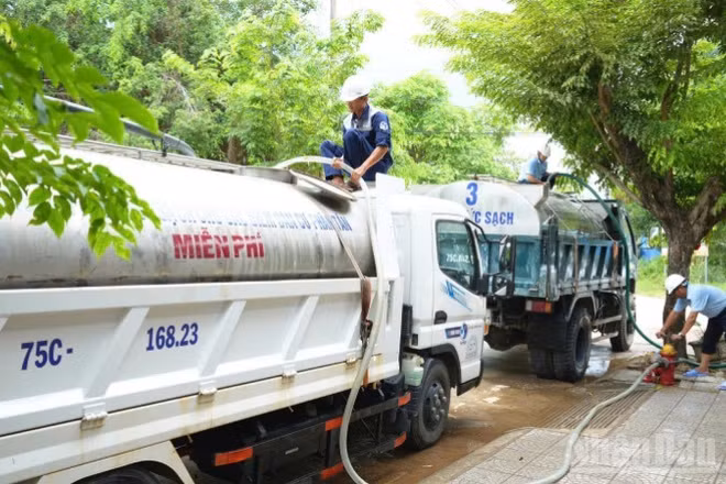 HueWaco triển khai đồng bộ nhiều giải pháp nhằm bảo đảm cấp nước an toàn, ổn định cho người dân tại các khu vực chịu áp lực thiếu nguồn nước.