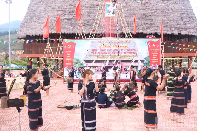 Tỉnh Quảng Ngãi yêu cầu việc tổ chức các hoạt động hưởng ứng Ngày Văn hóa Việt Nam hằng năm phải bảo đảm thiết thực, hiệu quả. (Ảnh: HIỂN CỪ)