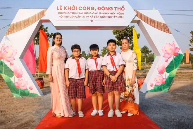Khởi công xây dựng trường học vùng biên giới tỉnh Tây Ninh.