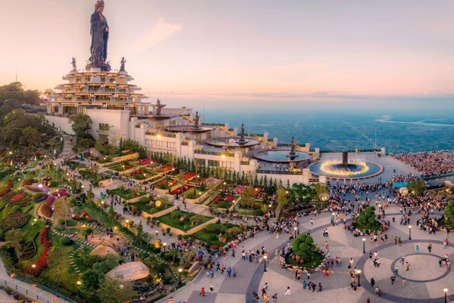 Du lịch Tây Ninh tăng trưởng rất cao trong năm 2025 và cả nhiệm kỳ.