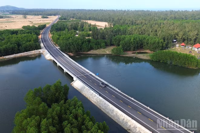 Đột phá xây dựng kết cấu hạ tầng đồng bộ, hiện đại giai đoạn 2026-2030 là nhiệm vụ trọng tâm của ngành xây dựng tỉnh Quảng Ngãi trong năm 2026.