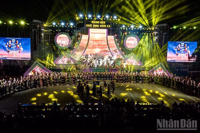 Chương trình nghệ thuật "Măng Đen - Khát vọng vươn xa" là điểm nhấn trong chuỗi hoạt động kỷ niệm Ngày Giải phóng miền Nam, thống nhất đất nước 30/4 và Quốc tế Lao động 1/5.