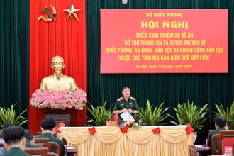 Bộ Quốc phòng tổ chức hội nghị triển khai nhiệm vụ Đề án “Hỗ trợ thông tin và tuyên truyền về quốc phòng, an ninh, dân tộc và chính sách dân tộc thuộc các tỉnh địa bàn biên giới đất liền”. (Ảnh: THẾ ĐẠI)