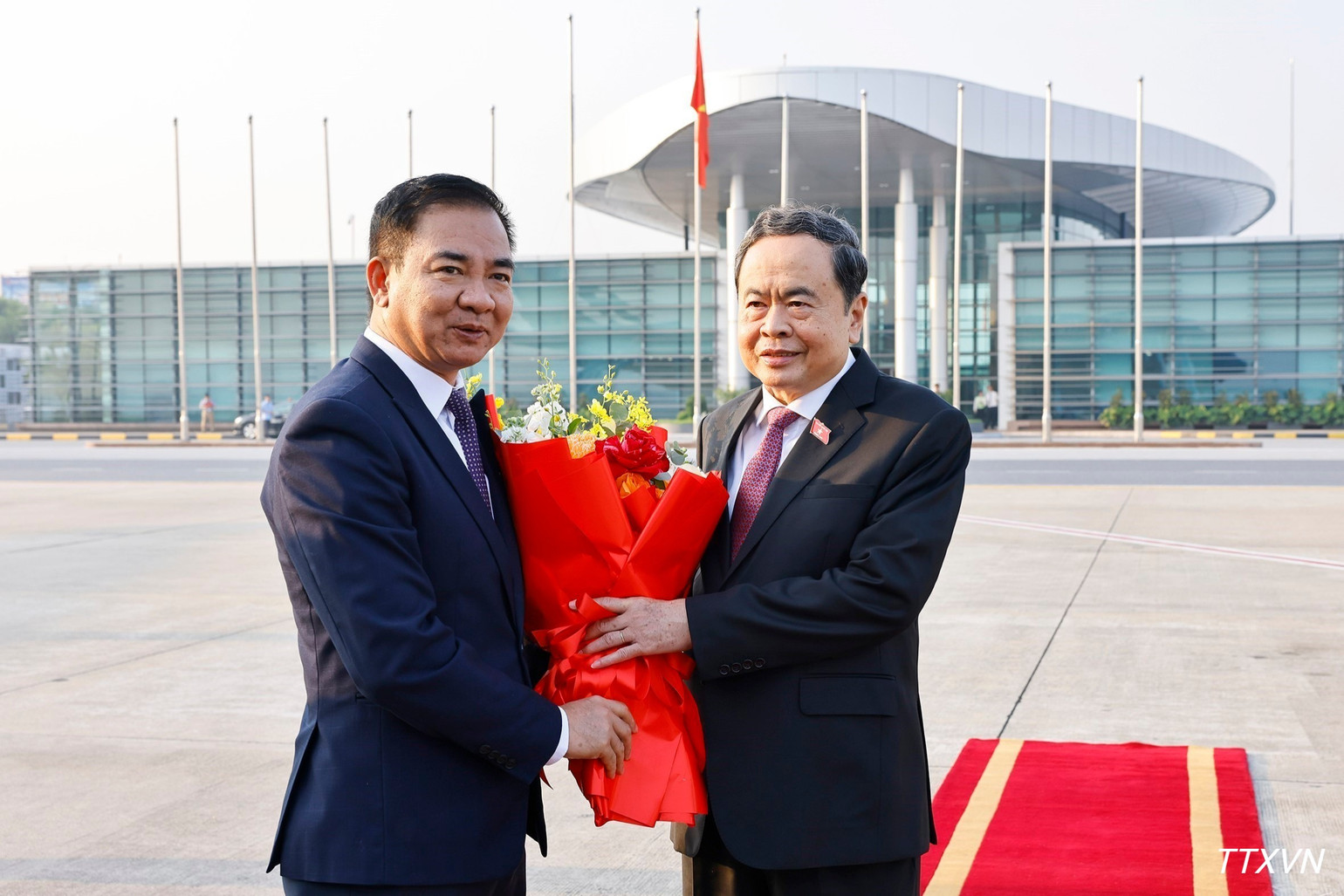 Lễ tiễn Chủ tịch Quốc hội Trần Thanh Mẫn tại Sân bay quốc tế Nội Bài, Hà Nội. Ảnh: TTXVN
