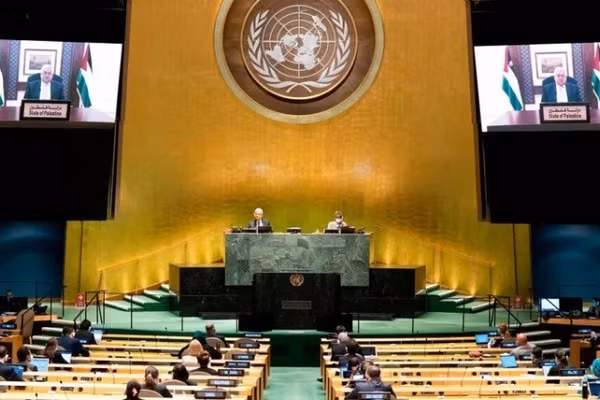 Tổng thống Palestine Mahmoud Abbas phát biểu qua video tại một cuộc họp của Đại hội đồng Liên hợp quốc. (Ảnh: UN)