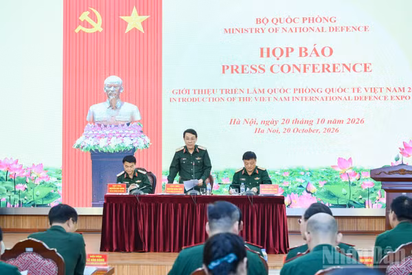 Quang cảnh họp báo giới thiệu Triển lãm Quốc phòng quốc tế Việt Nam 2026. (Ảnh: THẾ ĐẠI)