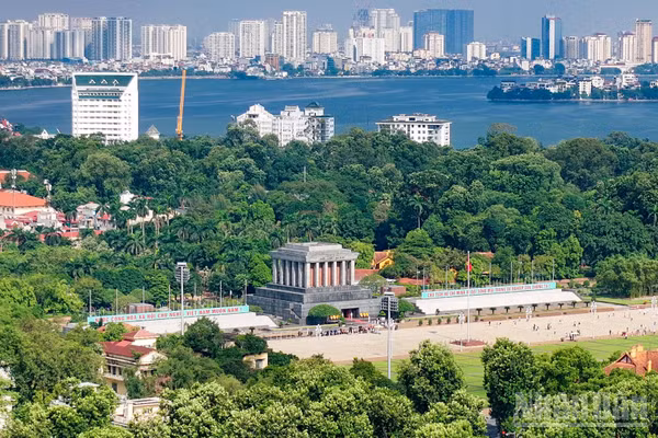 Lăng Chủ tịch Hồ Chí Minh.