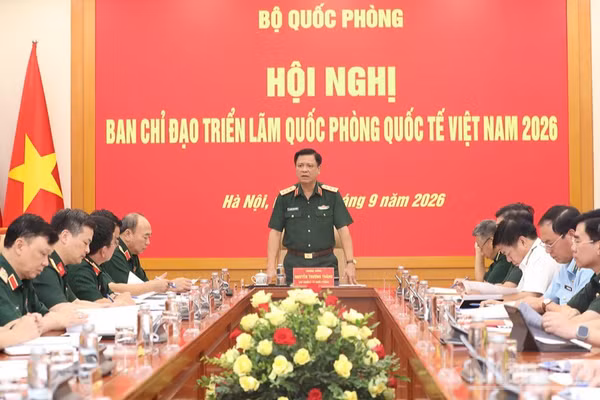 Thượng tướng Nguyễn Trường Thắng chủ trì hội nghị. (Ảnh: THẾ ĐẠI)