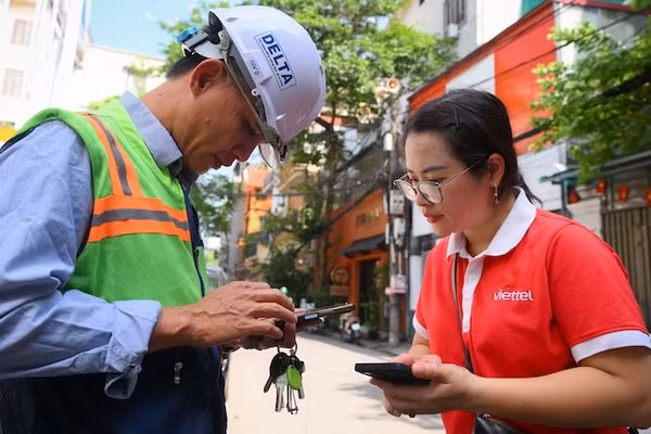 Viettel triển khai đồng bộ nhiều phương án hỗ trợ trước, trong và sau thời điểm tắt sóng 2G cho khách hàng. (Ảnh: Viettel)