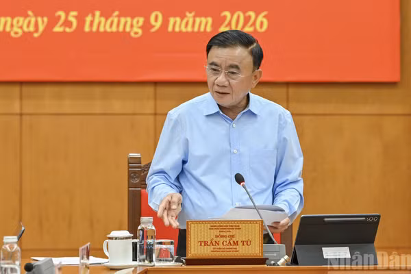 Đồng chí Trần Cẩm Tú, Ủy viên Bộ Chính trị, Thường trực Ban Bí thư. (Ảnh: THỦY NGUYÊN)