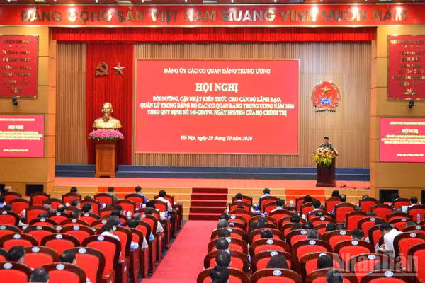 Hội nghị bồi dưỡng, cập nhật kiến thức cho cán bộ lãnh đạo, quản lý năm 2026 theo Quy định số 145-QĐ/TW của Bộ Chính trị do Đảng ủy các cơ quan Đảng Trung ương tổ chức. (Ảnh: PHẠM CƯỜNG)