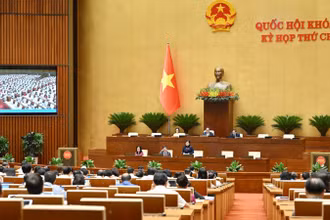 Quốc hội làm việc tại hội trường ngày 21/5. (Ảnh: THỦY NGUYÊN)
