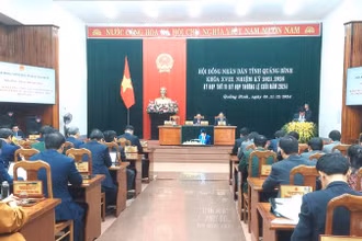 Quang cảnh kỳ họp cuối năm 2024 của Hội đồng nhân dân tỉnh Quảng Bình. 