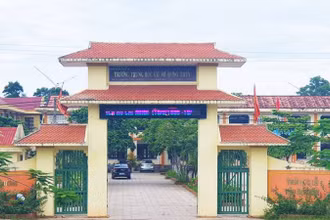 Trường Trung học cơ sở Hưng Thủy - nơi vừa xảy ra vụ bạo hành học đường.
