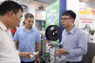 Giới thiệu sản phẩm công nghệ tại hội nghị giao ban khoa học, công nghệ các tỉnh, thành phố vùng Đồng bằng sông Hồng.