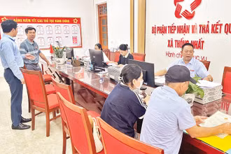 Việc giải quyết thủ tục hành chính cho nhân dân ở xã Thống Nhất, huyện Gia Lộc luôn bảo đảm đúng thời gian và đúng quy định.