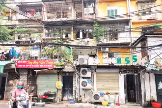 Chung cư cũ cần cải tạo, xây dựng lại. 
