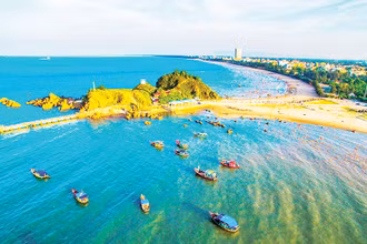 Biển Cửa Lò thu hút nhiều doanh nghiệp đến đầu tư hạ tầng du lịch.