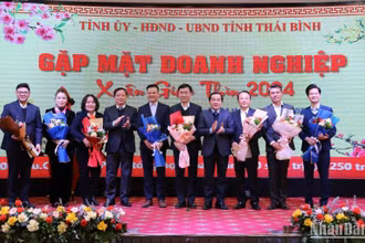 Lãnh đạo tỉnh Thái Bình biểu dương các doanh nghiệp có đóng góp lớn cho công tác an sinh xã hội trên địa bàn.