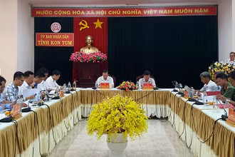 Quang cảnh buổi làm việc.
