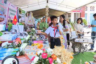 Giới thiệu không gian trưng bày sách về chiến thắng Điện Biên Phủ