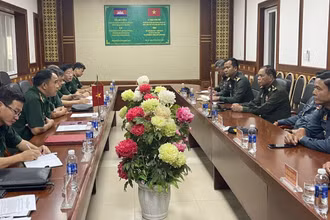 Tăng cường quản lý bảo vệ và xây dựng biên giới hòa bình, hữu nghị