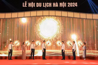 Nghi thức khai mạc chương trình.